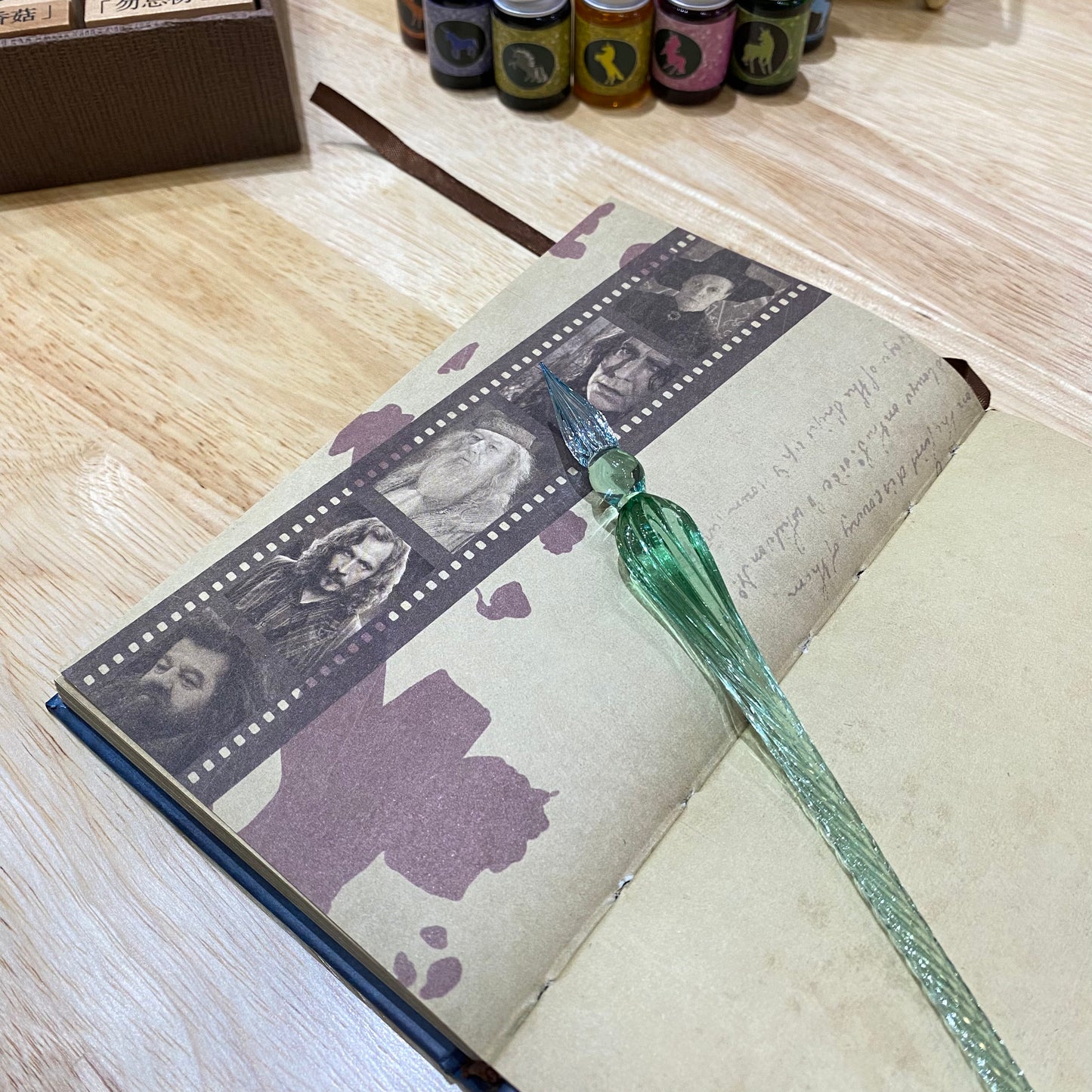 KIT PLUMA FUENTE HARRY POTTER + LACRE + LIBRETA