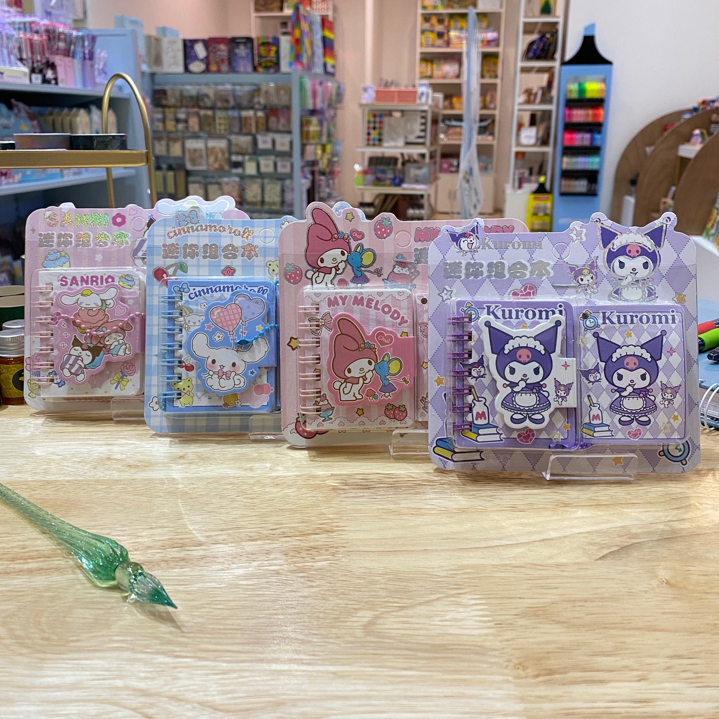 2 MINI LIBRETAS SANRIO